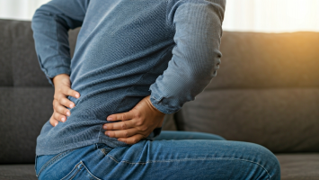 nivaan-care-back-pain-cluster-common-Ways-of-Relieving-Right-Side-Back-Pain-hero-banner