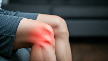 nivaan-care-knee-pain-cluster-What-Causes-Swollon-knee-hero