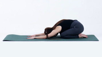 nivaan-care-knee-pain-cluster-Yoga-Poses-for-Knee-Pain-Relief-A-Beginner’s-Guide-hero