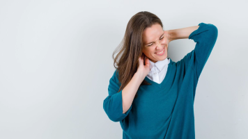 nivaan-care-neck-pain-cluster-What-are-the-causes-and-symptoms-of-cervical-vertigo-hero