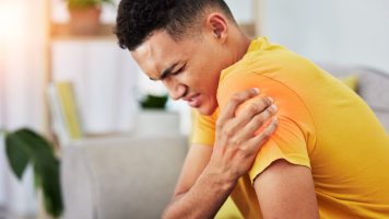 nivaan-care-shoulder-pain-cluster-Shoulder-and-arm-pain-10-causes-and-what-to-do-hero
