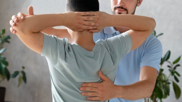 nivaan-care-shoulder-pain-cluster-Top-10-shoulder-pain-treatments-at-home-for-relief-hero